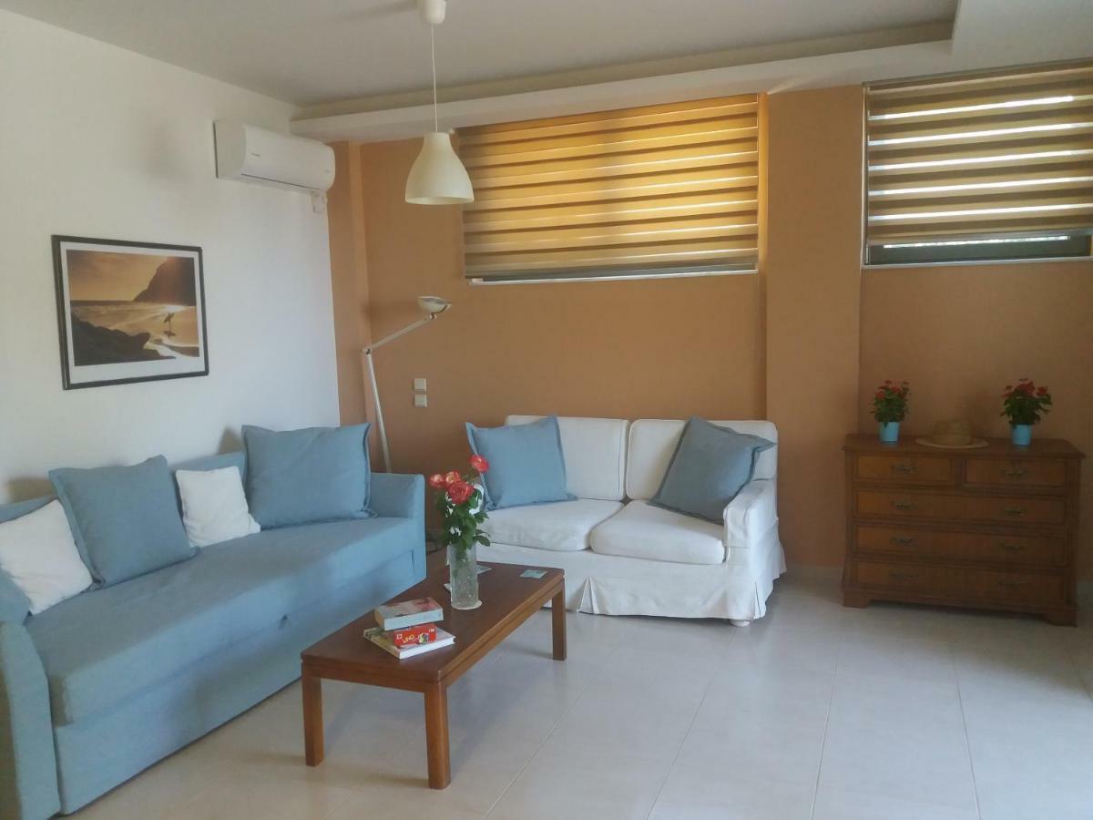 Lena'S Fresh Studio Near The Airport With Seaview Loútsa Exterior foto