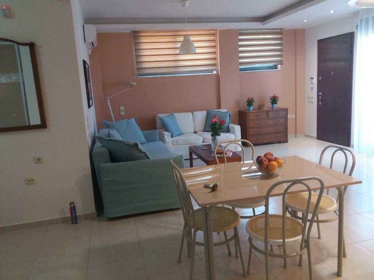 Lena'S Fresh Studio Near The Airport With Seaview Loútsa Exterior foto