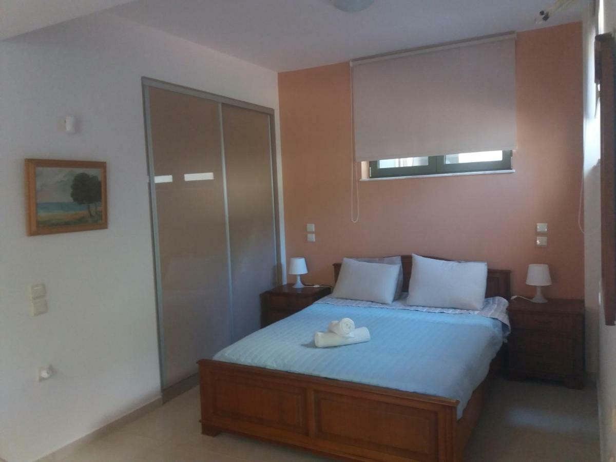 Lena'S Fresh Studio Near The Airport With Seaview Loútsa Exterior foto